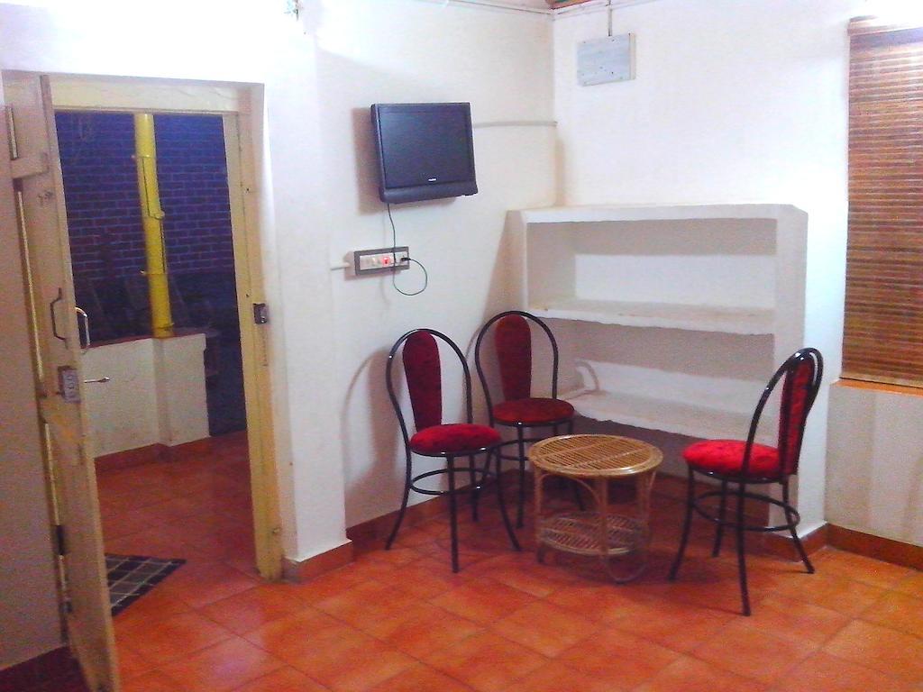 Green Garden Cottage Теккади Номер фото