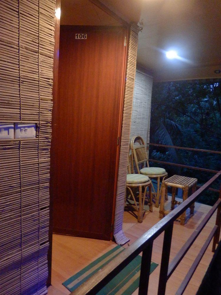 Green Garden Cottage Теккади Экстерьер фото